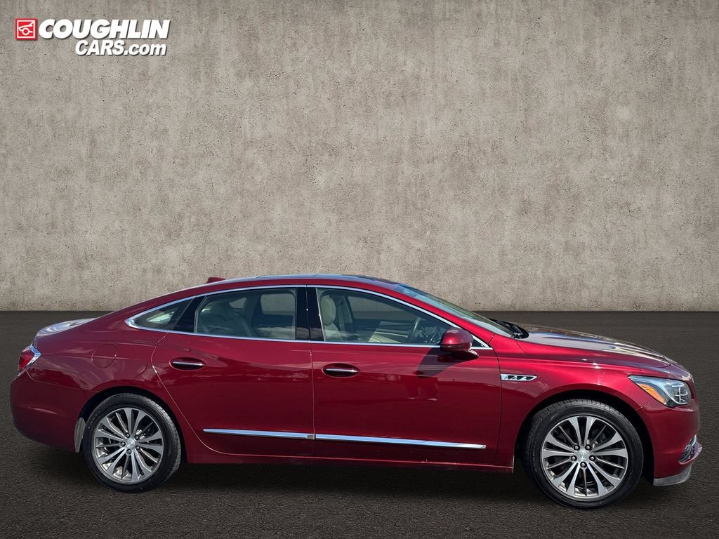 Used 2017 Buick LaCrosse Essence w/ Sun and Shade Package FWD image 4