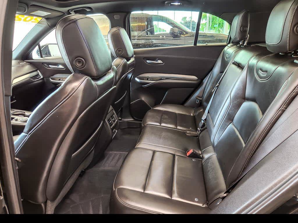 Used 2021 Cadillac XT4 Premium Luxury w/ Cold Weather Package AWD/4WD image 12