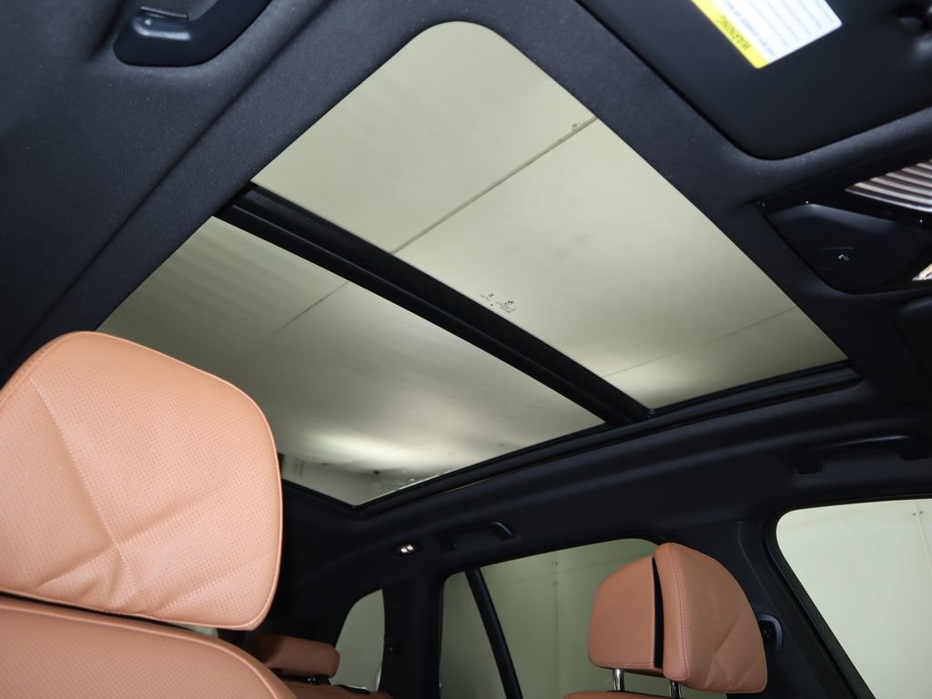 Certified 2026 BMW X5 sDrive40i w/ Climate Comfort Package RWD image 20