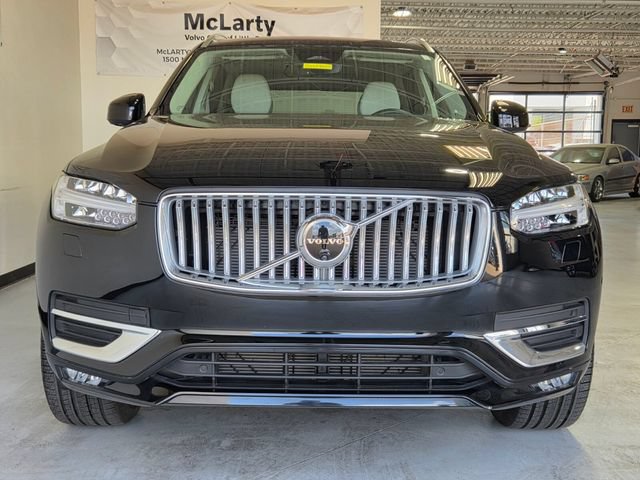 Certified 2025 Volvo XC90 B5 Plus w/ Protection Package Premier AWD/4WD image 4