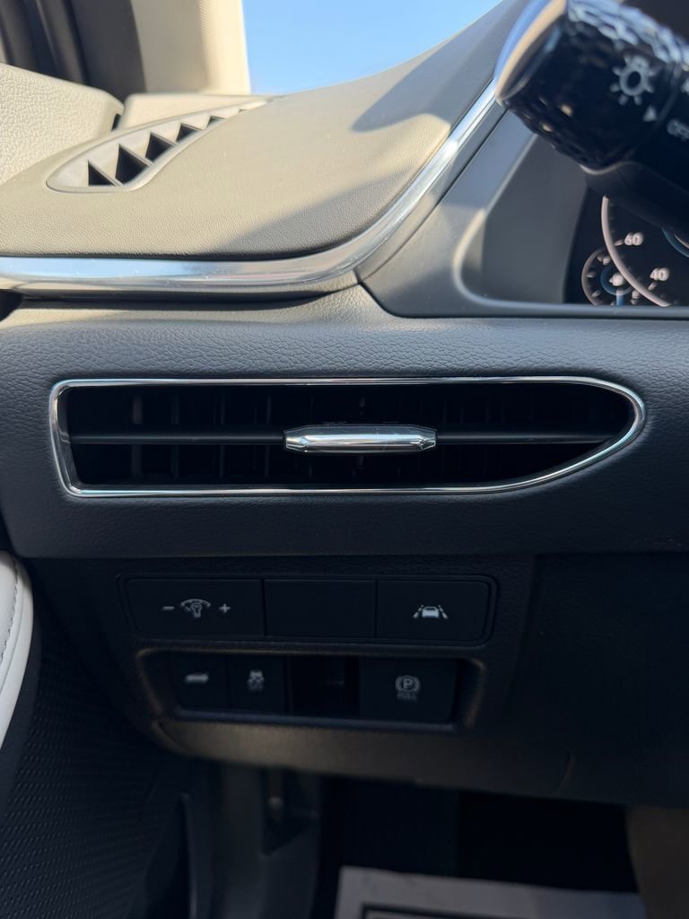 Certified 2023 Hyundai Sonata Limited FWD image 27