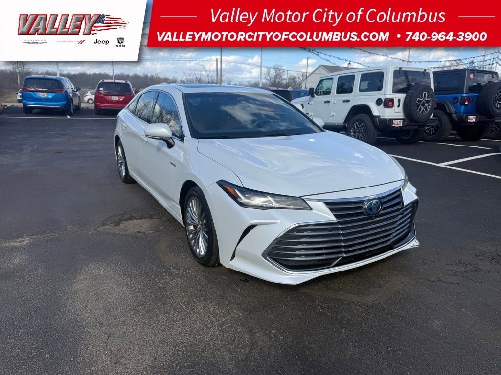 Used 2019 Toyota Avalon Limited w/ Advanced Safety Package image 1