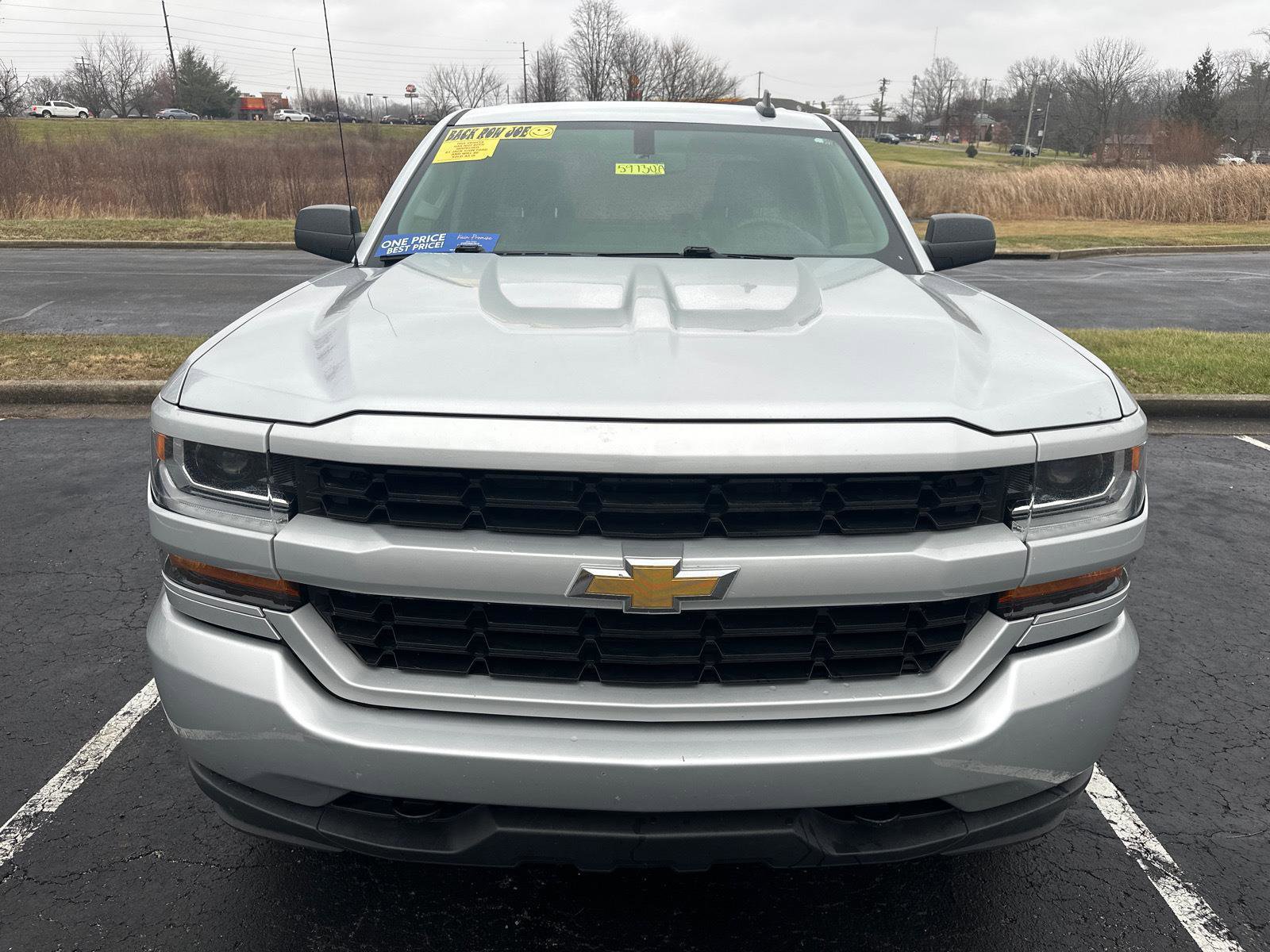 Used 2018 Chevrolet Silverado 1500 Custom w/ Custom Value Package image 13