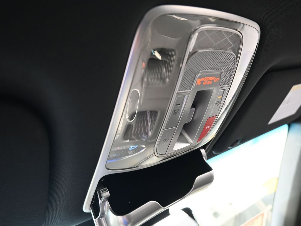 Used 2024 Genesis GV70 2.5T w/ Sport Prestige Package image 33