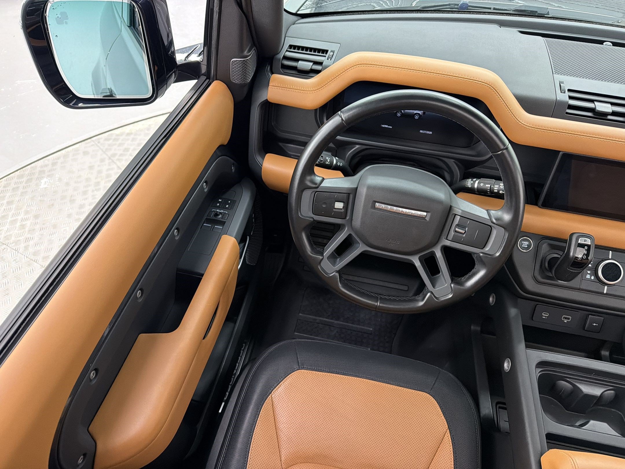 Used 2023 Land Rover Defender 90 X-Dynamic SE AWD/4WD image 30