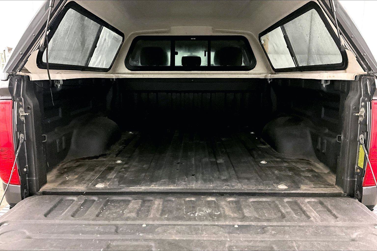 Used 2016 Toyota Tundra SR5 image 32