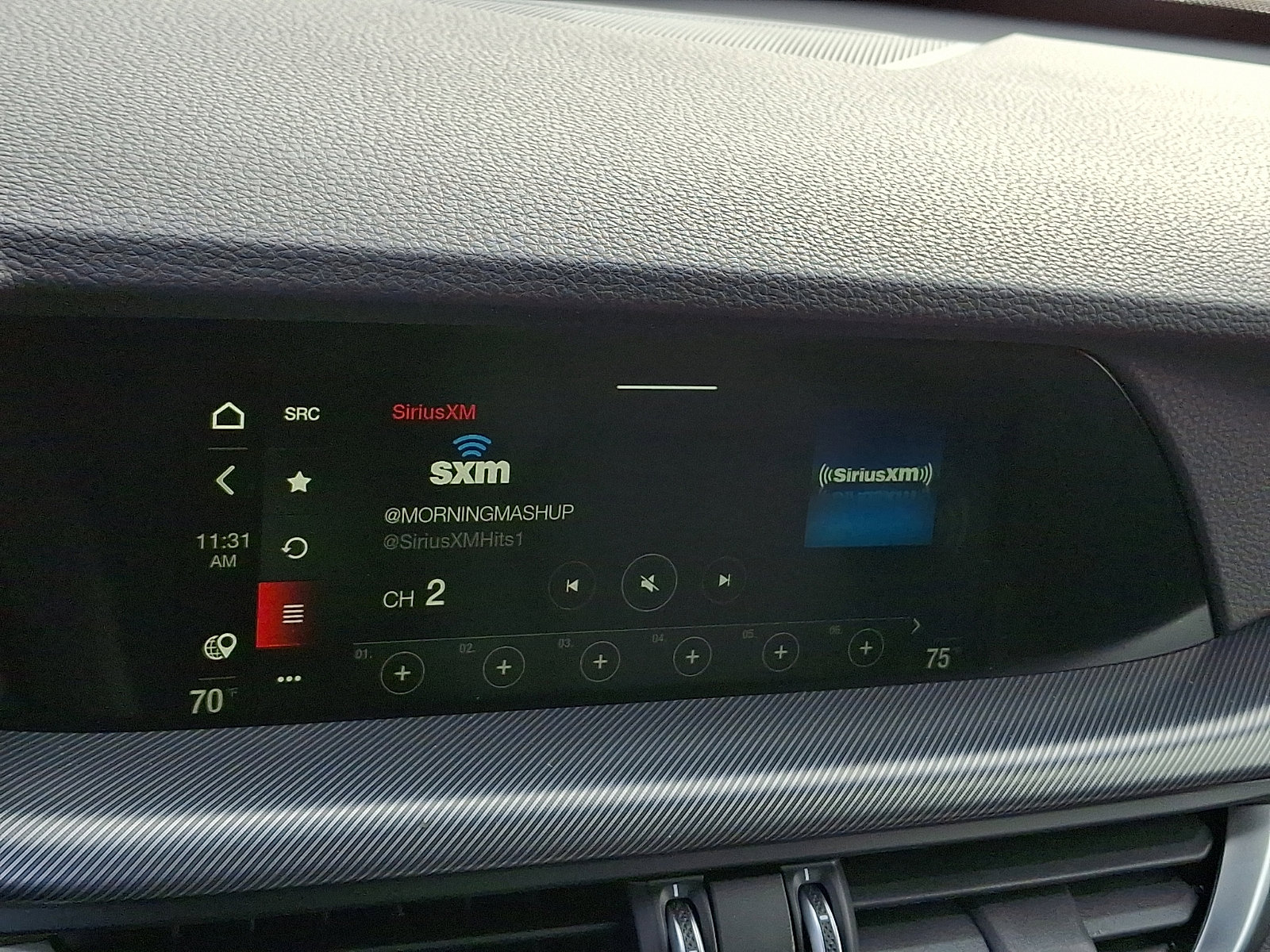 New 2026 Alfa Romeo Stelvio Sprint w/ Convenience Package image 16