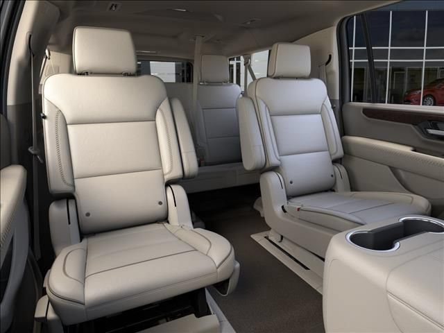 New 2026 GMC Yukon XL Denali w/ Denali Reserve Package AWD/4WD image 17