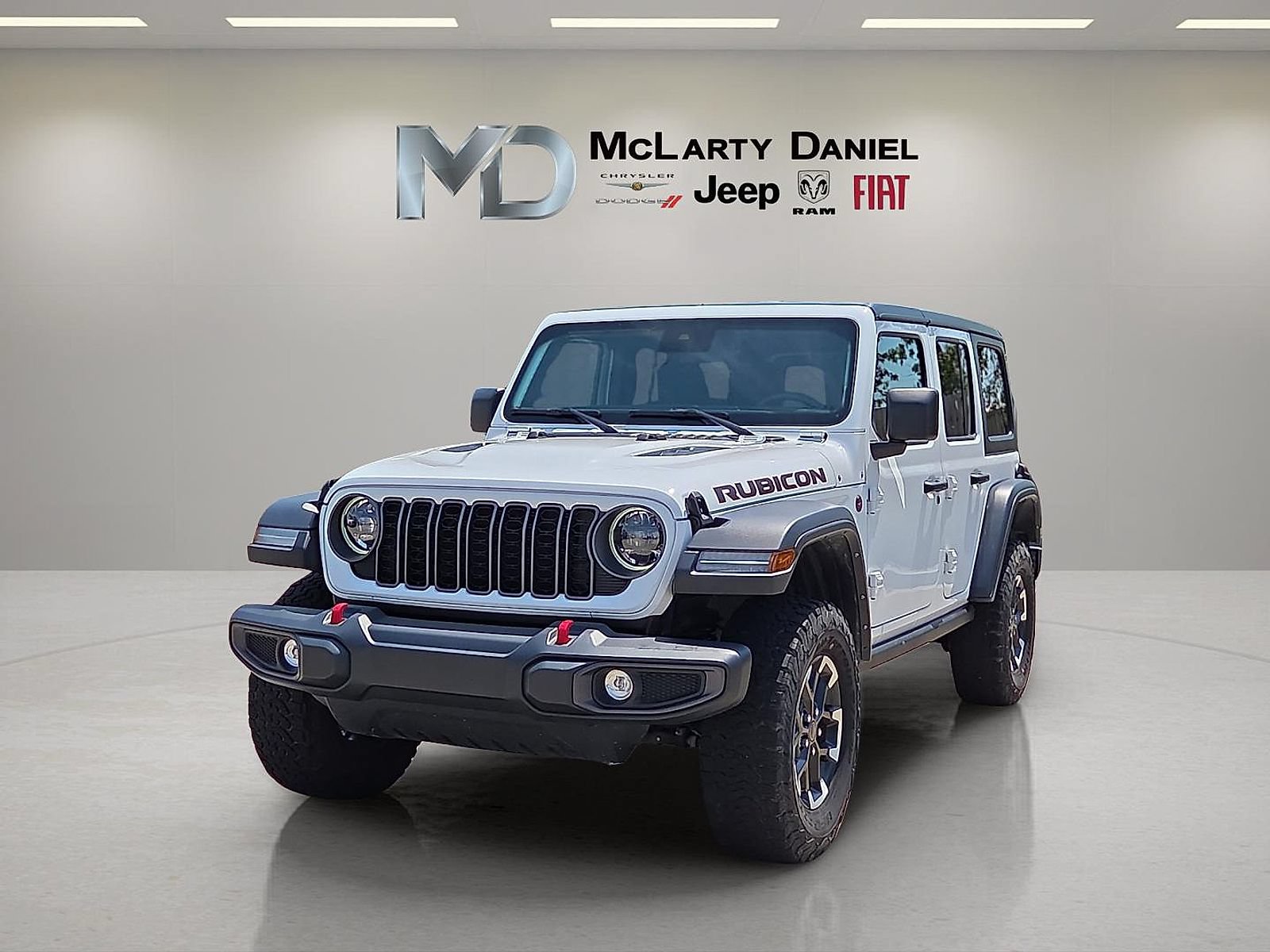 Used 2025 Jeep Wrangler Unlimited Rubicon AWD/4WD image 2
