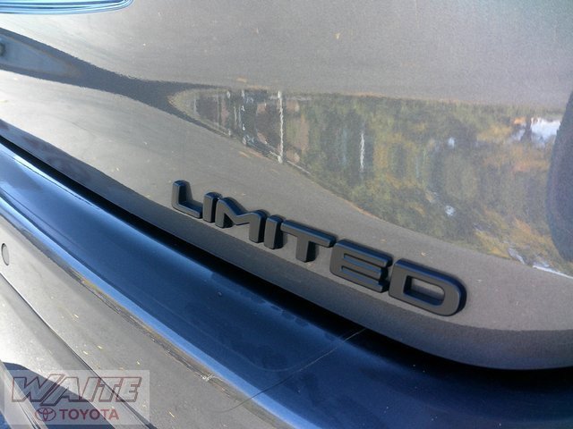 Used 2023 Toyota Highlander Limited image 9