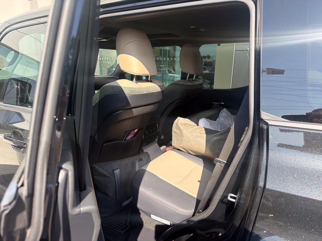 Used 2024 Lexus GX 550 AWD/4WD image 10