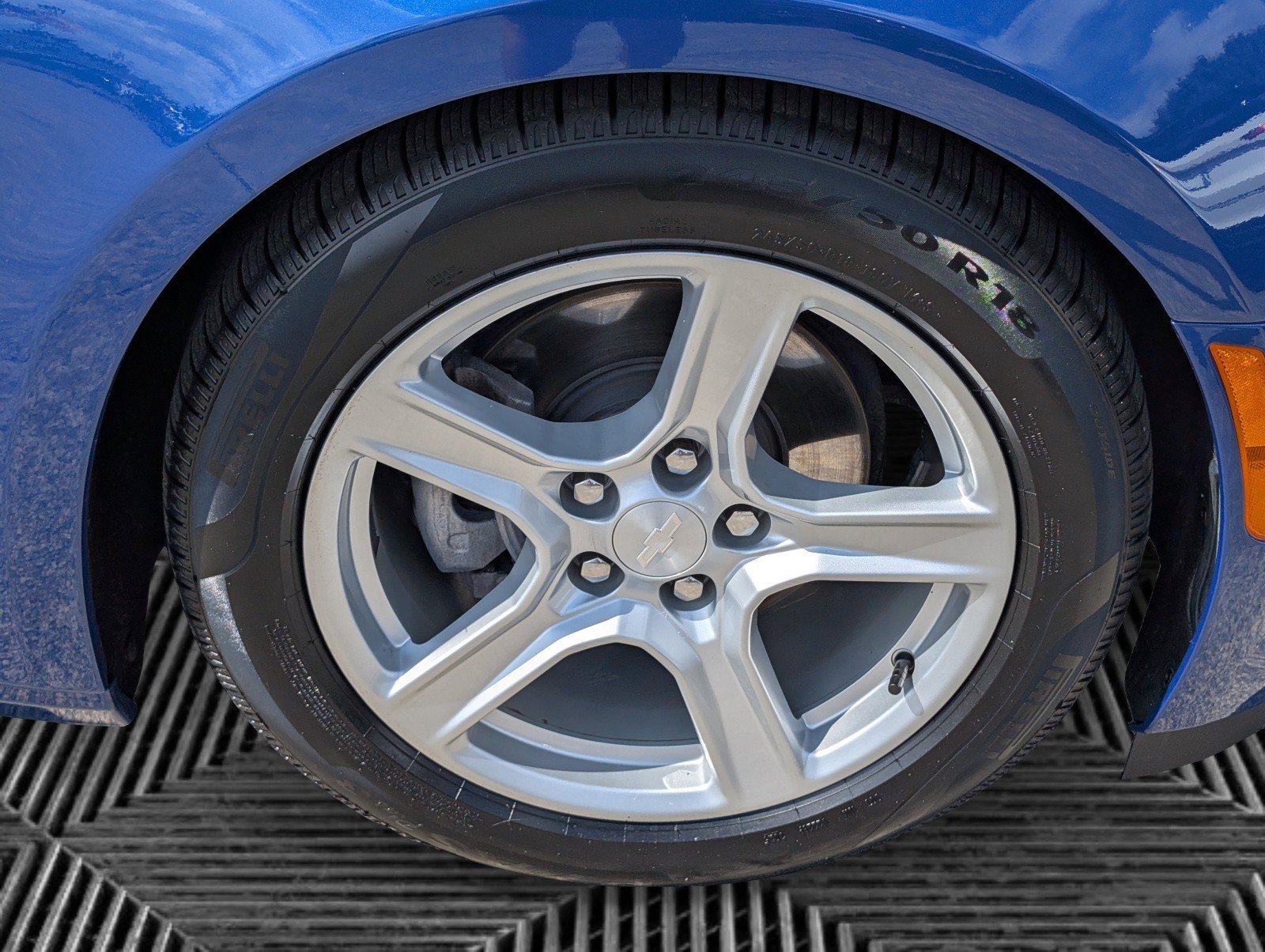 Used 2021 Chevrolet Camaro LT image 26