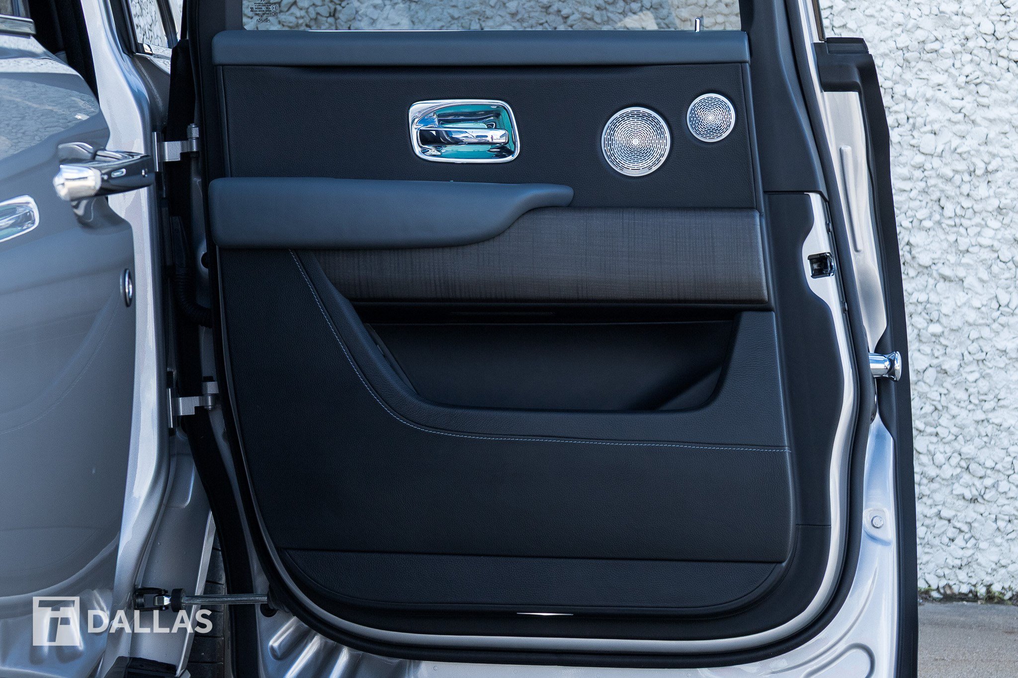 Used 2020 Rolls-Royce Cullinan AWD/4WD image 29