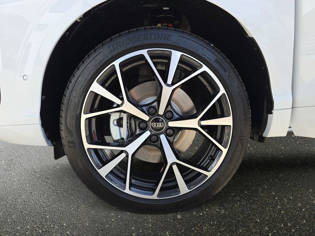 New 2026 Audi Q3 quattro 2.0T AWD/4WD image 33