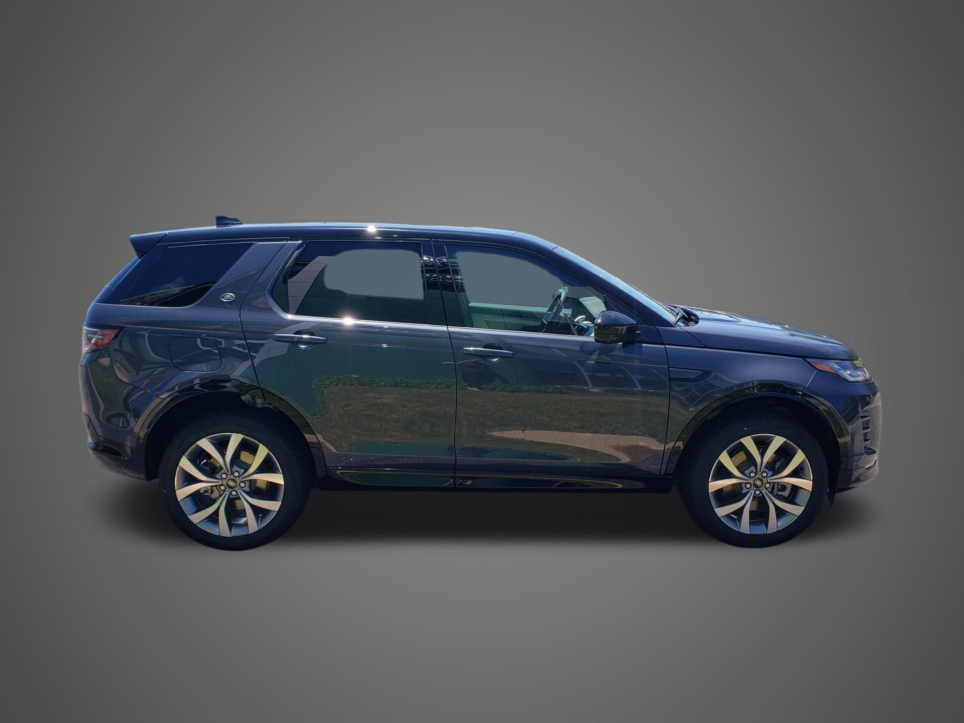 New 2026 Land Rover Discovery Sport Landmark AWD/4WD image 4