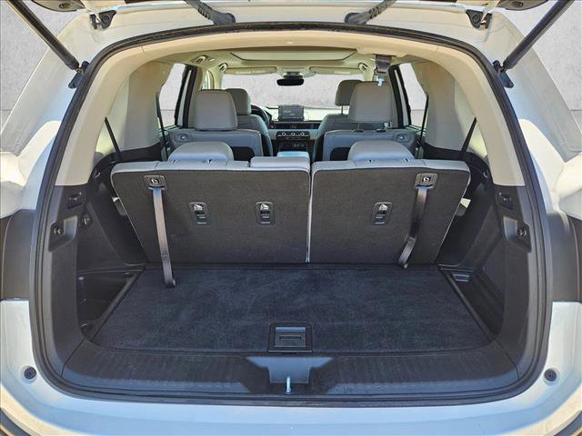 Used 2025 Honda Pilot Elite image 6