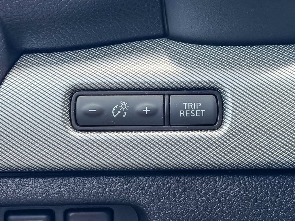 Used 2019 Nissan Titan PRO-4X w/ Pro-4x Convenience Package AWD/4WD image 53