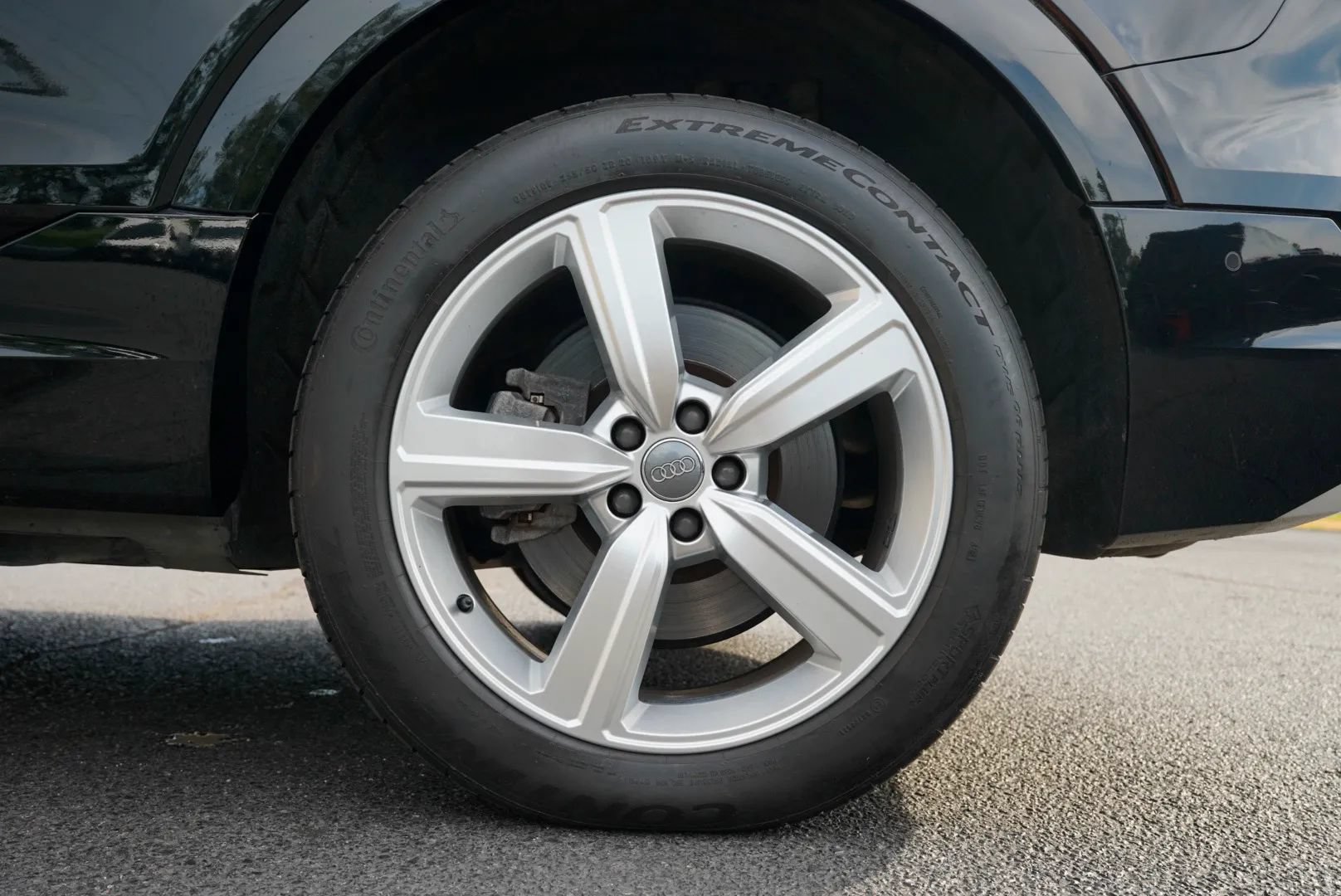 Used 2019 Audi e-tron Prestige AWD/4WD image 15