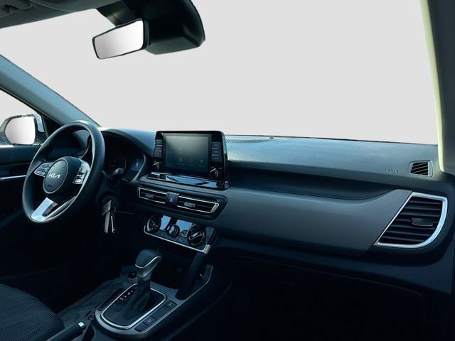 Used 2023 Kia Seltos LX image 29