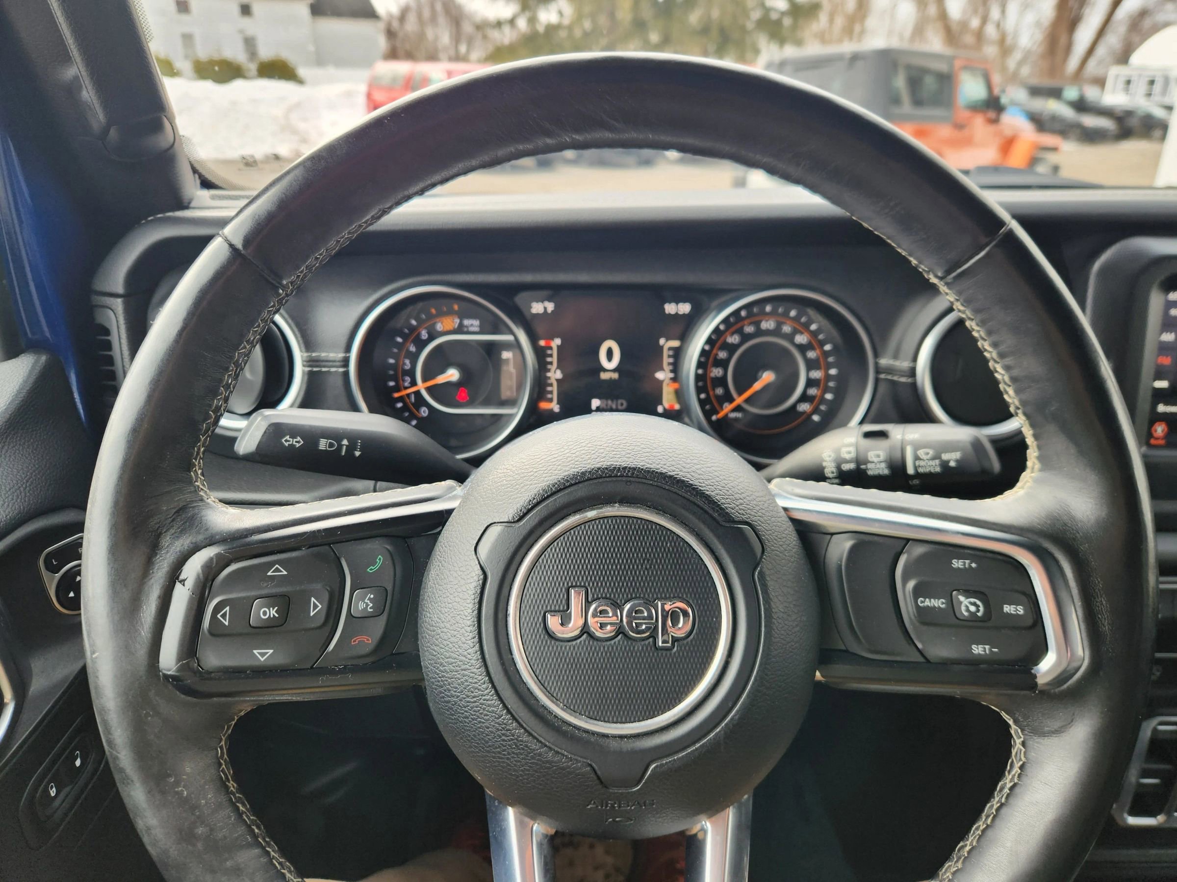 Used 2018 Jeep Wrangler Unlimited Sahara w/ Dual Top Group image 29