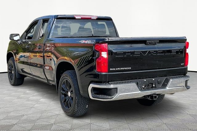 Used 2023 Chevrolet Silverado 1500 LT AWD/4WD image 4