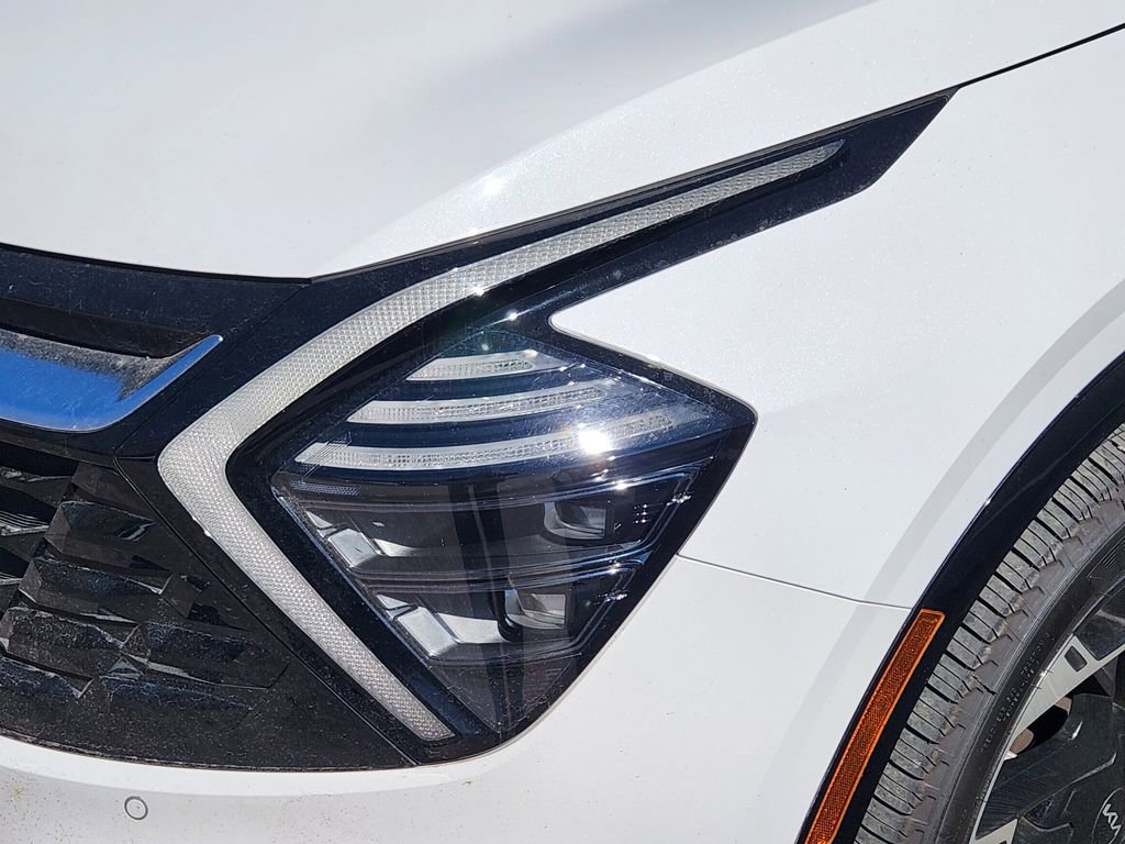 Certified 2024 Kia Sportage SX image 4