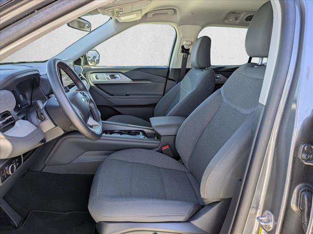 Certified 2025 Ford Explorer Active image 16