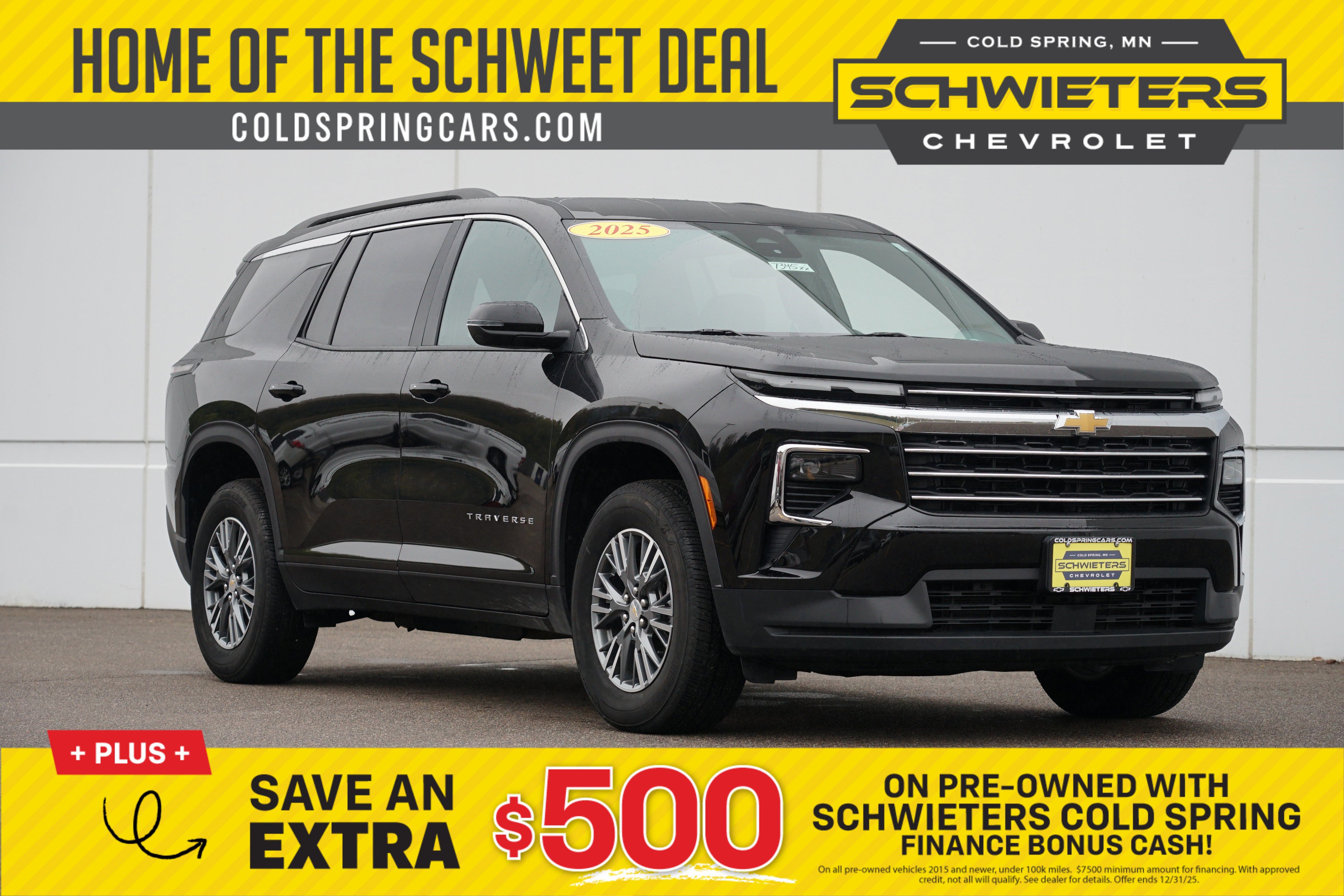 Used 2025 Chevrolet Traverse LT