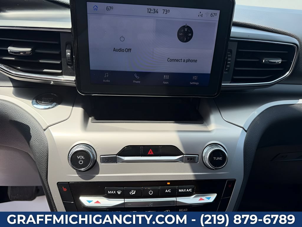 Used 2022 Ford Explorer XLT w/ Equipment Group 202A AWD/4WD image 17