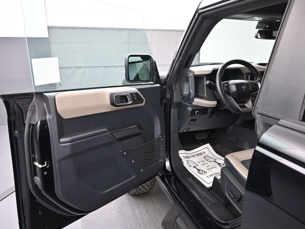 Certified 2024 Ford Bronco Wildtrak image 9