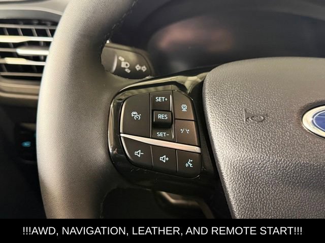 Used 2023 Ford Escape Platinum AWD/4WD image 27