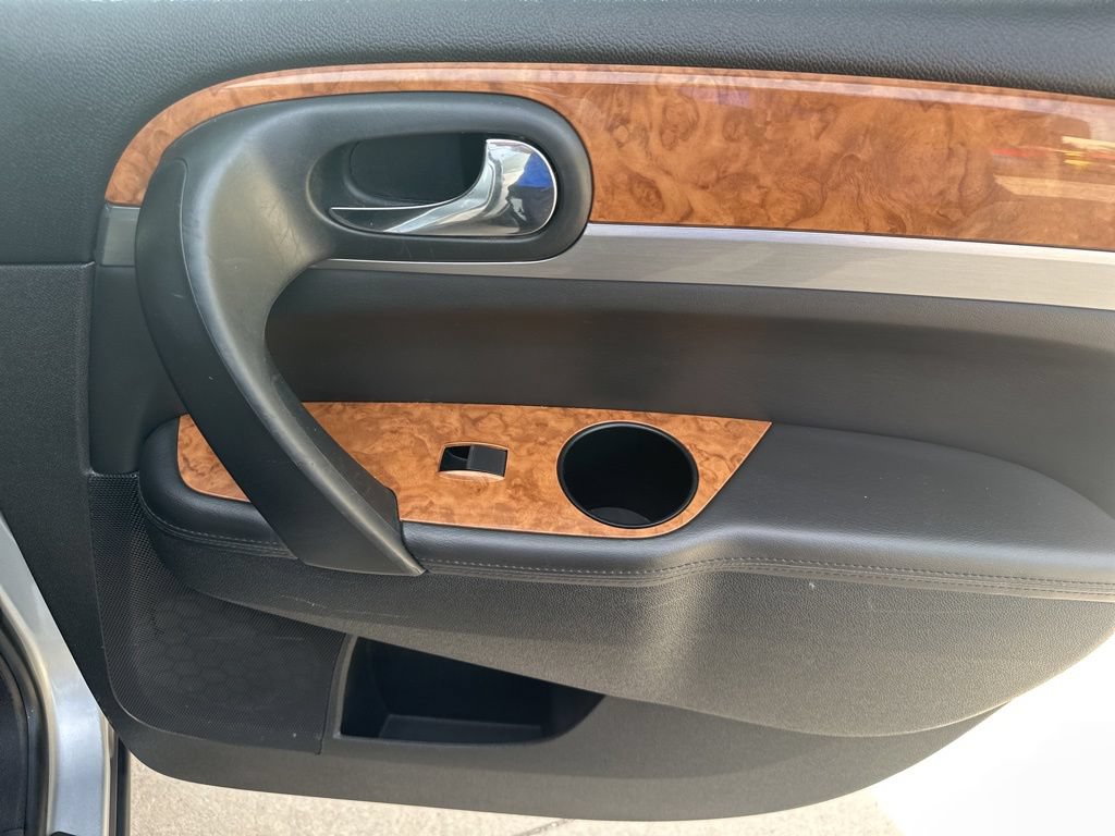 Used 2012 Buick Enclave Leather AWD/4WD image 29