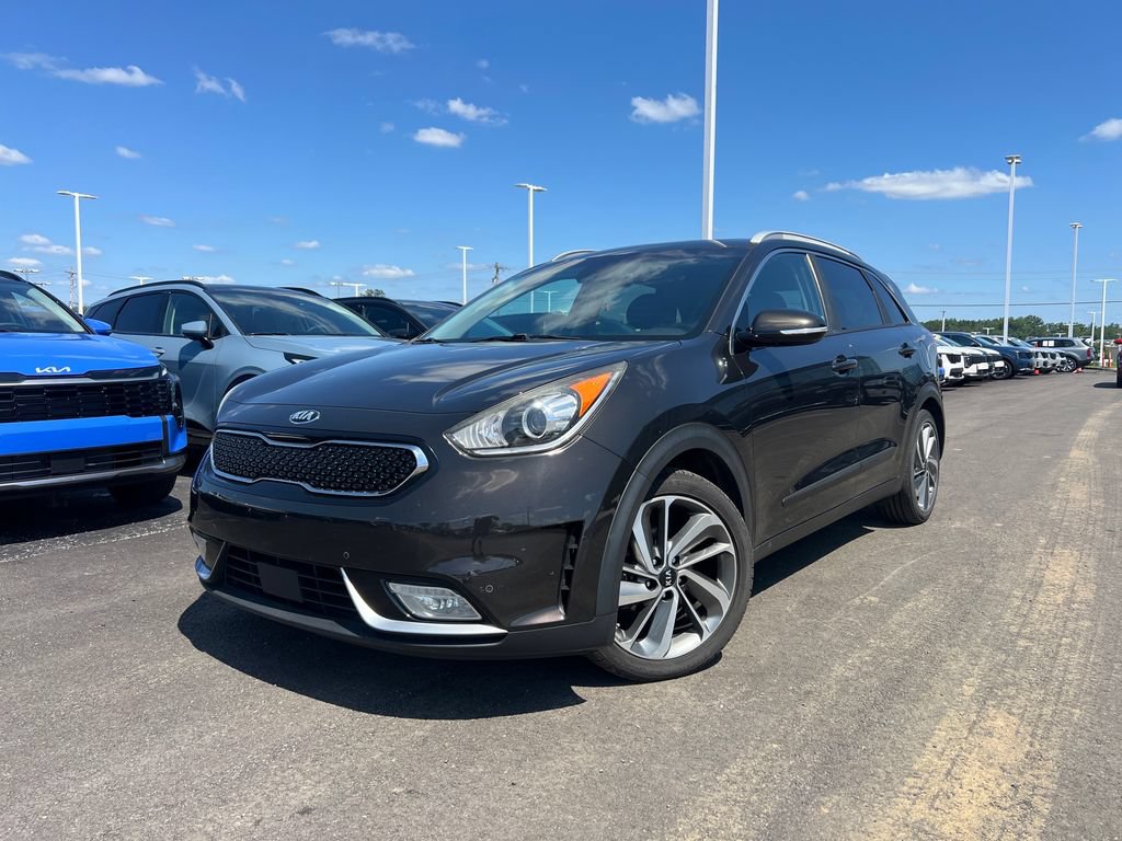 Used 2017 Kia Niro Touring w/ Advanced Technology Package FWD image 7