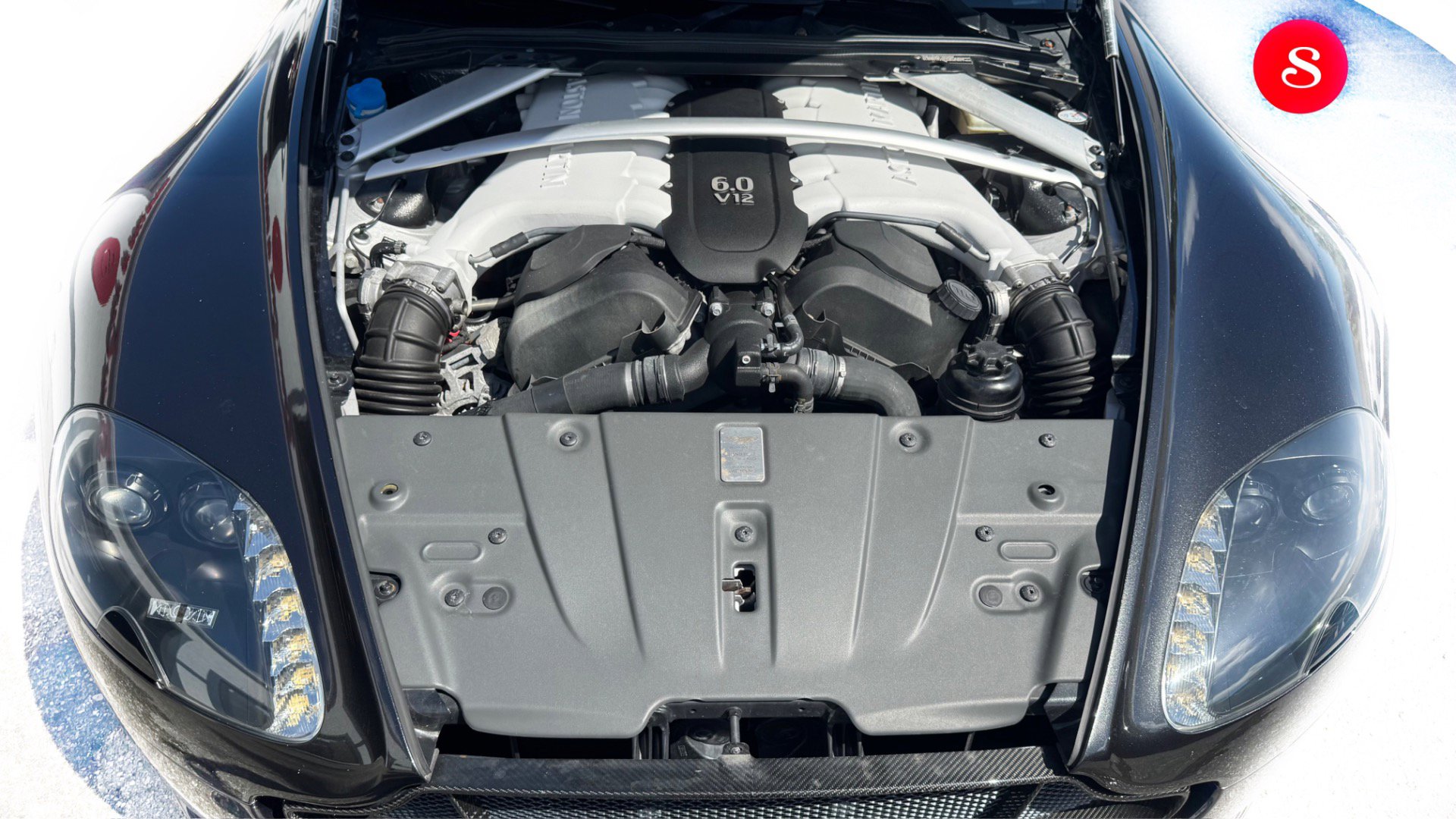 Used 2017 Aston Martin V12 Vantage S image 7