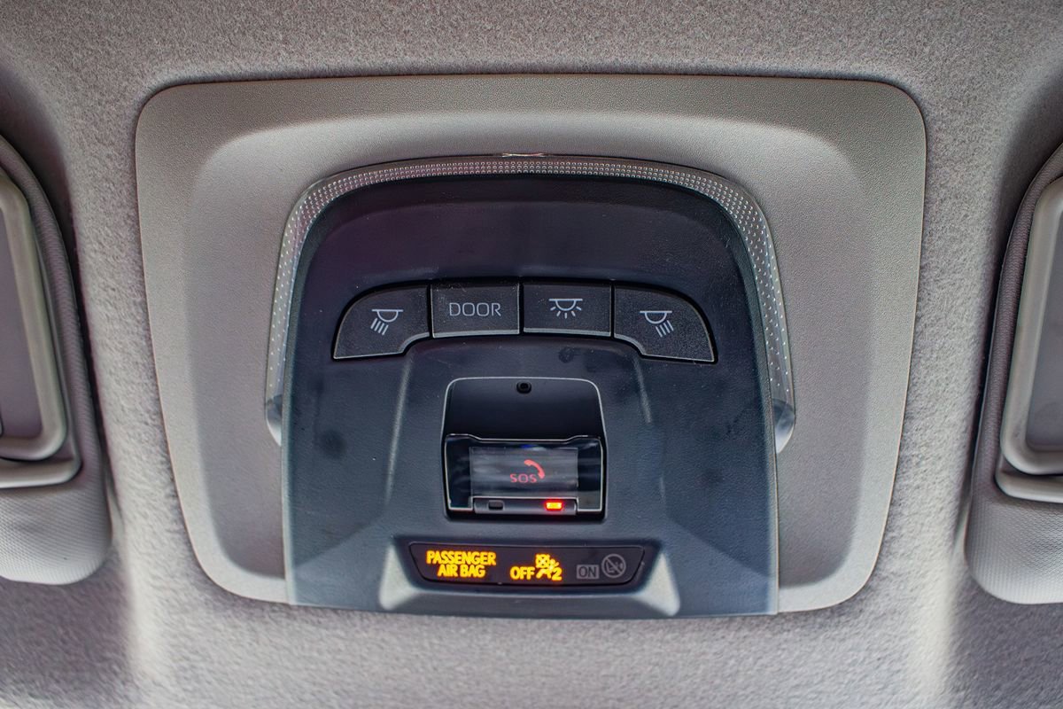 Used 2023 Toyota Corolla Cross LE FWD image 31