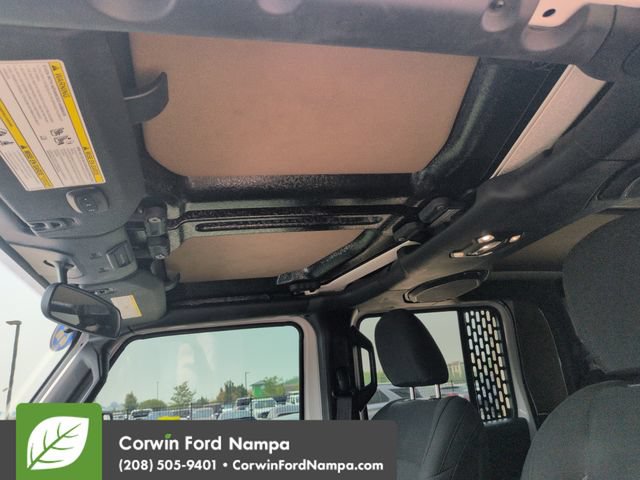 Used 2022 Jeep Gladiator Sport AWD/4WD image 23