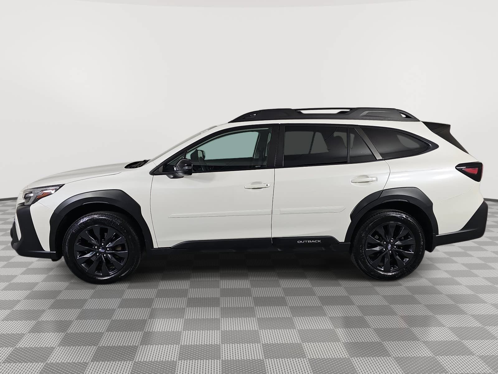 Used 2023 Subaru Outback Onyx Edition XT AWD/4WD image 5