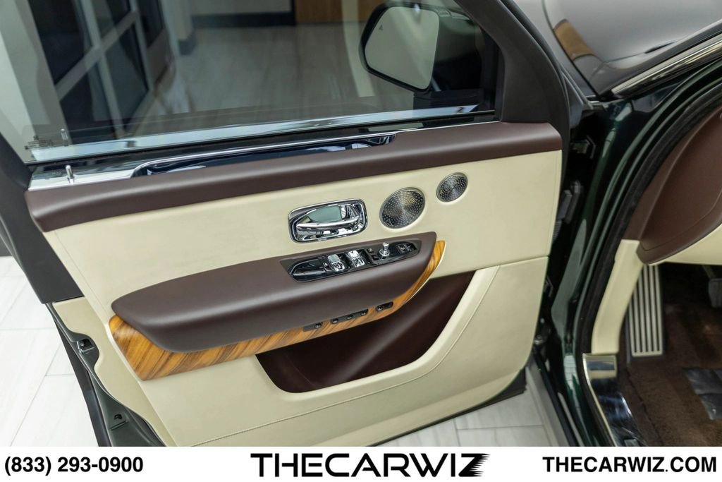 Used 2019 Rolls-Royce Cullinan AWD/4WD image 30
