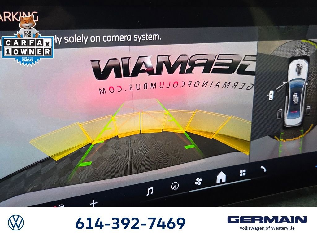 Used 2025 BMW 740i xDrive image 23