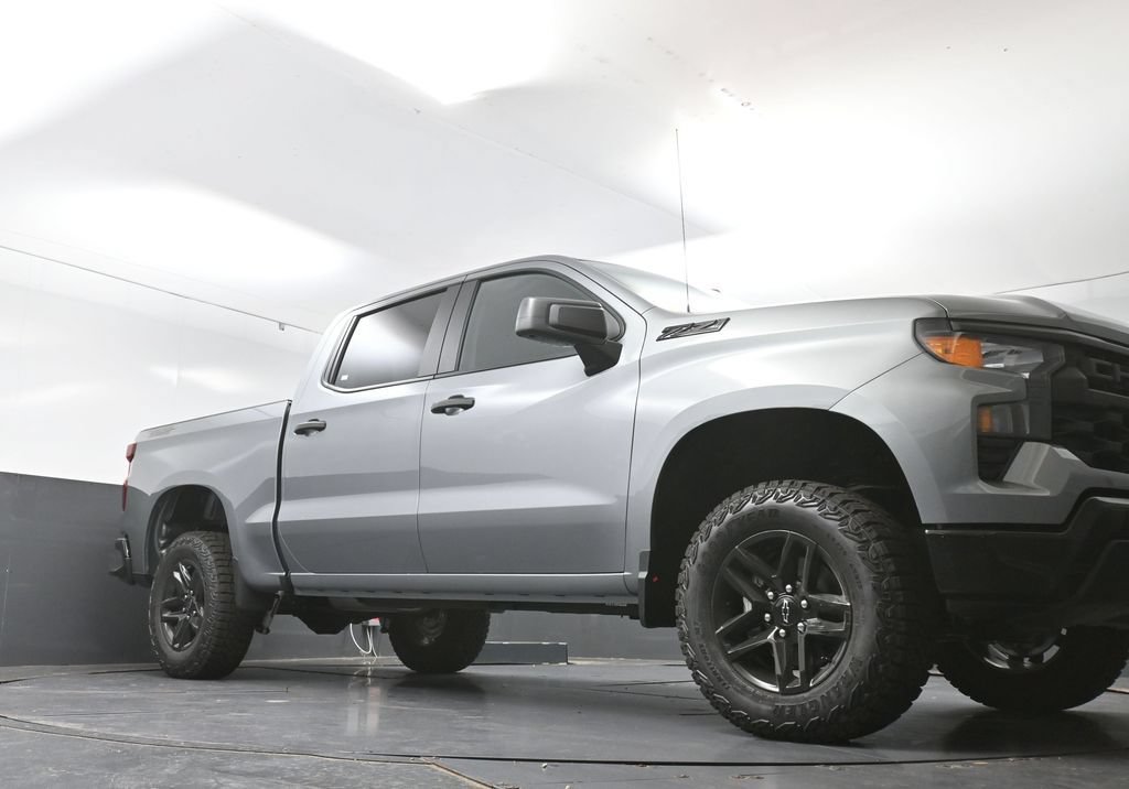 New 2026 Chevrolet Silverado 1500 Custom Trail Boss w/ Dark Appearance Package AWD/4WD image 38