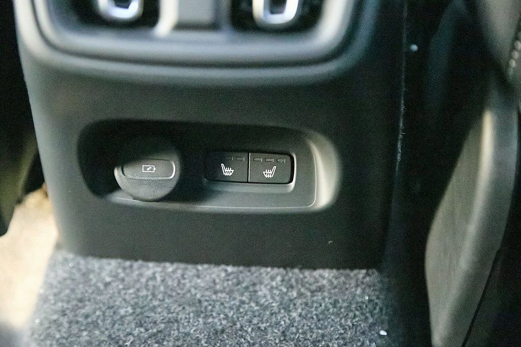 New 2026 Volvo XC40 B5 Plus w/ Protection Package Premier image 20