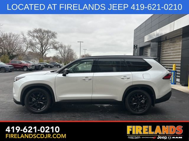 Used 2024 Toyota Grand Highlander Platinum image 4