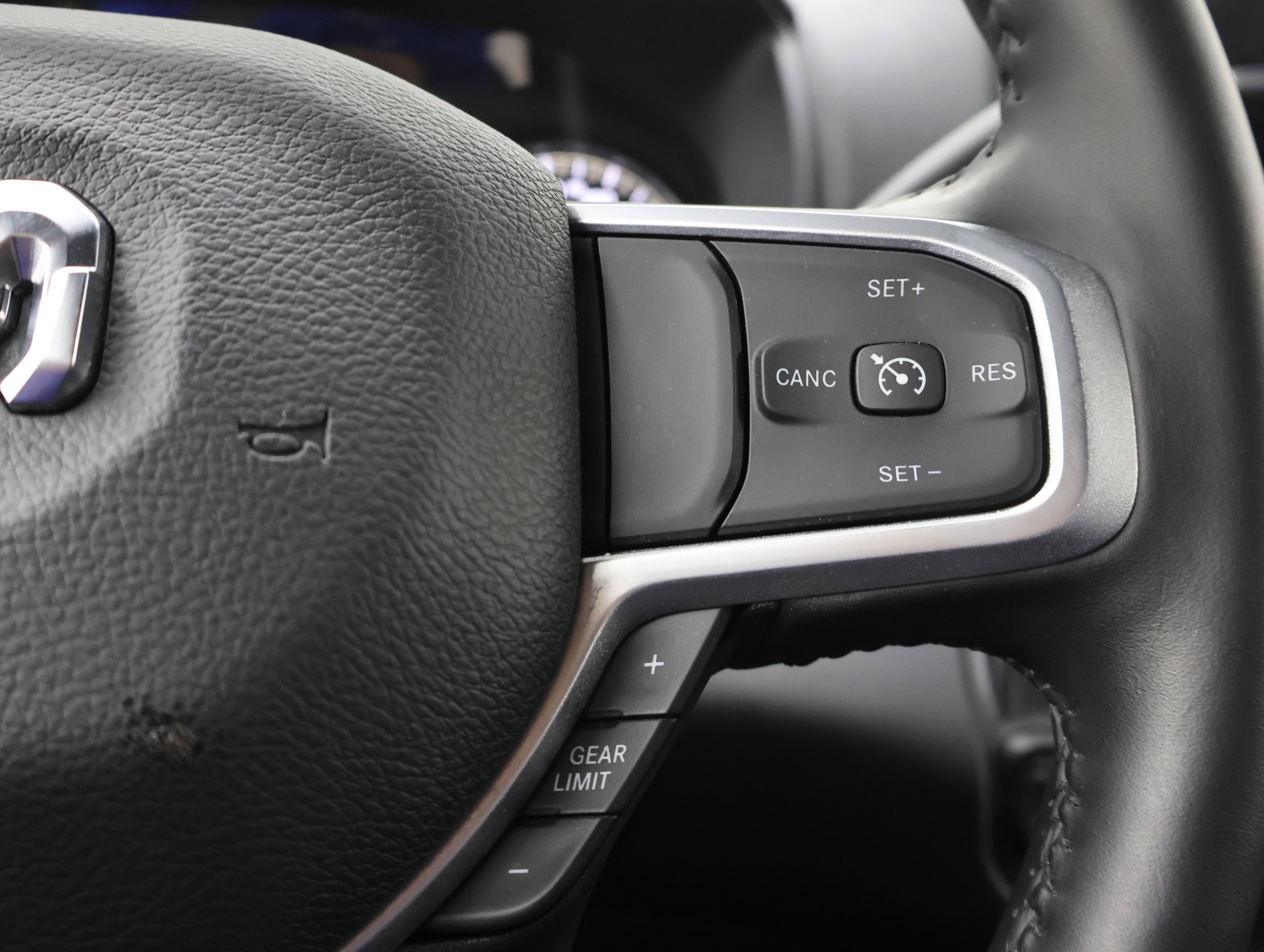 Used 2024 RAM 2500 Big Horn w/ Sport Appearance Package image 14