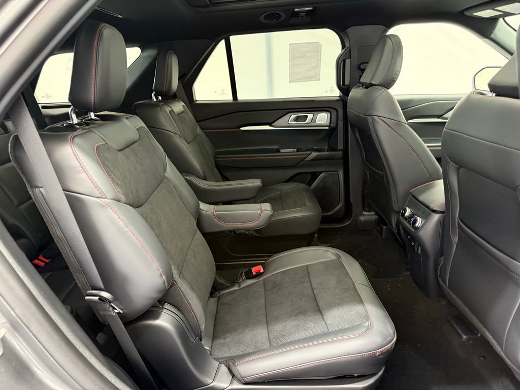 New 2026 Ford Explorer ST w/ Sun And Sound Package image 29