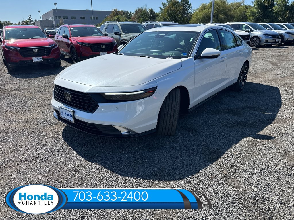 New 2026 Honda Accord Hybrid Touring image 3