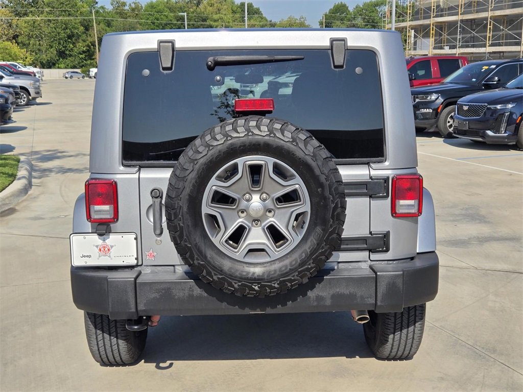 Used 2017 Jeep Wrangler Unlimited Rubicon w/ Connectivity Group image 5