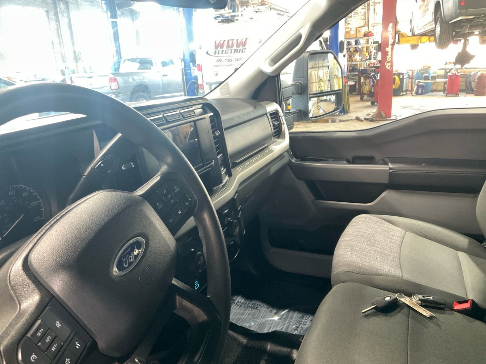 Used 2024 Ford F350 XLT w/ FX4 Off-Road Package image 19