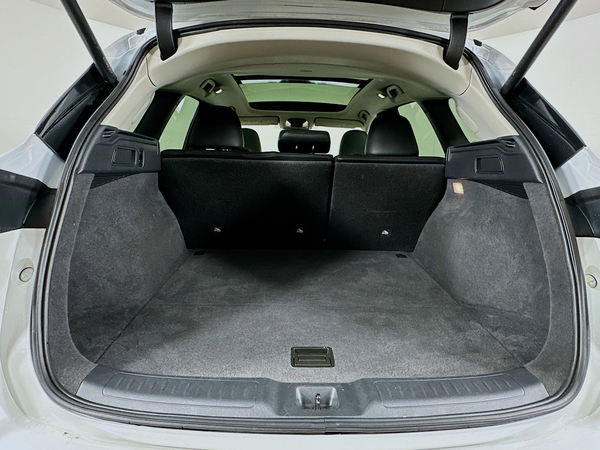 Used 2023 INFINITI QX50 Sensory image 29