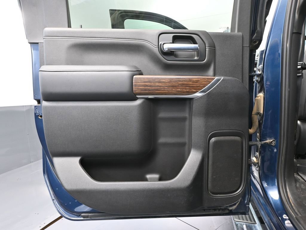 Used 2022 Chevrolet Silverado 2500 High Country w/ Z71 Off-Road Package image 43