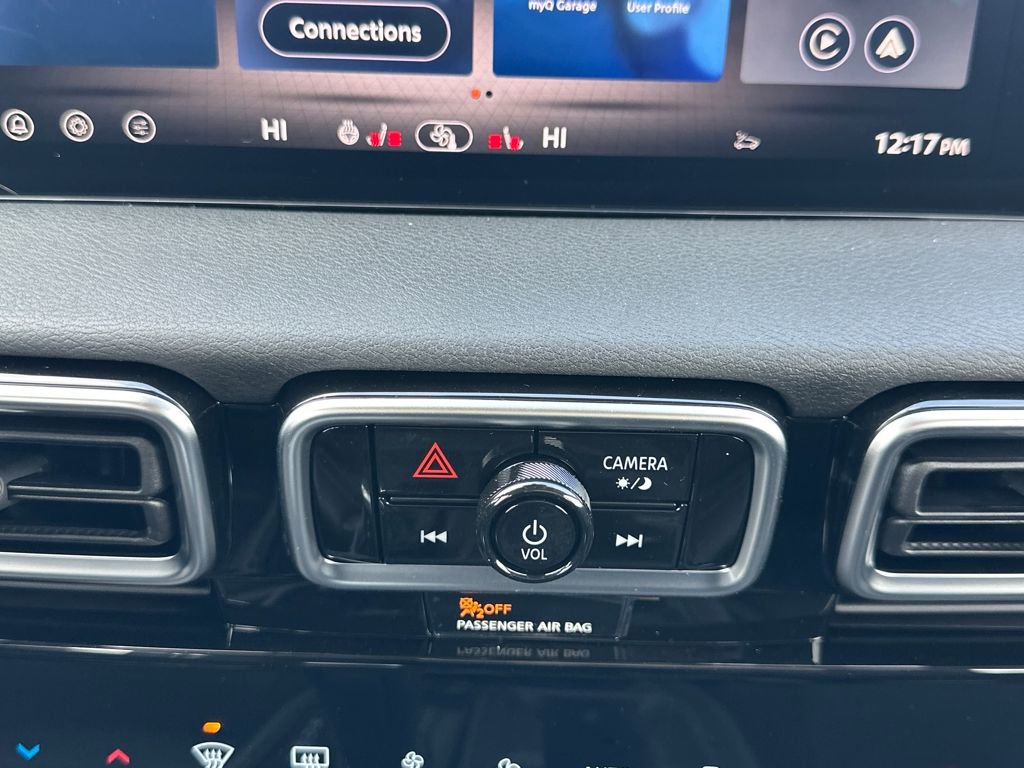 New 2026 Nissan Sentra SR w/ SR Premium Package FWD image 23